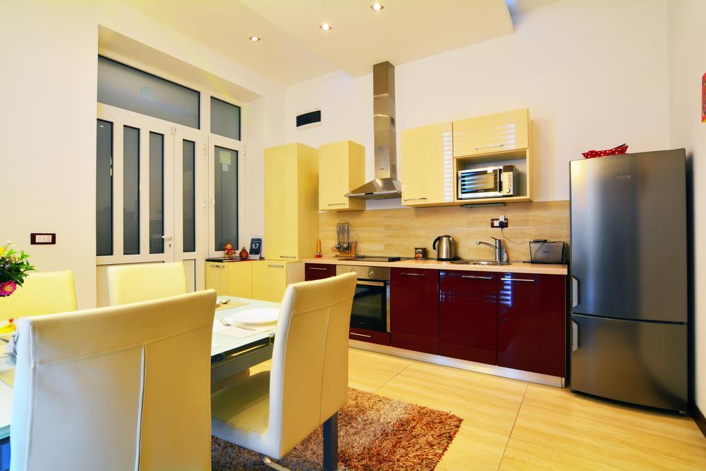 Twin Apartments Belgrad Rum bild